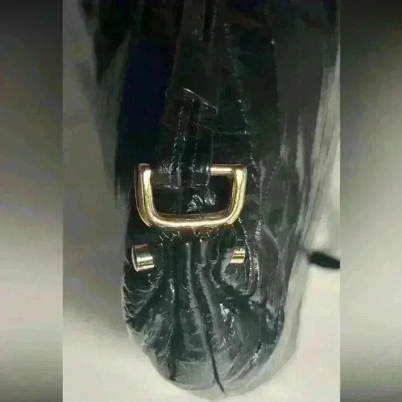 Leather of The Sea small eel skin crossbody bag. - Picture 4 of 10